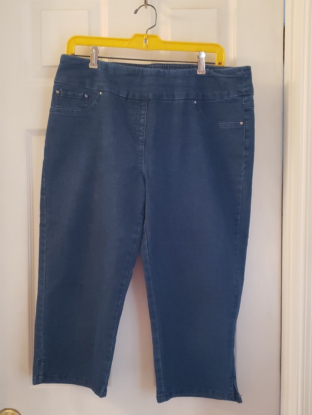Ruby Rd. Navy Pull-On Cropped Jeans